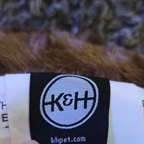 K&H Heated Pet Bed - Picture 2 of 5